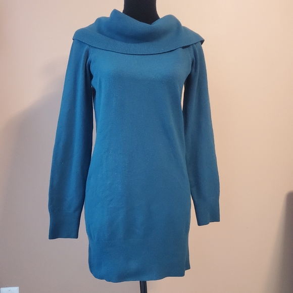 FCUK Long Sleeve Cowl Neckline Mini Sweater Dress in Green - Picture 12 of 12